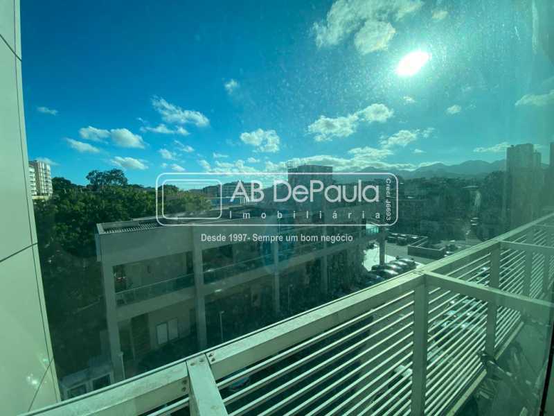 VENDE OU ALUGA - MIX MALL & BUSINESS - SALA COMERCIAL COM 20 m² E LAVABO.