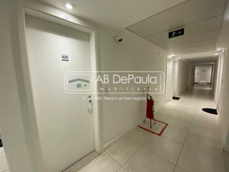 VENDE OU ALUGA - MIX MALL & BUSINESS - SALA COMERCIAL COM 20 m² E LAVABO.