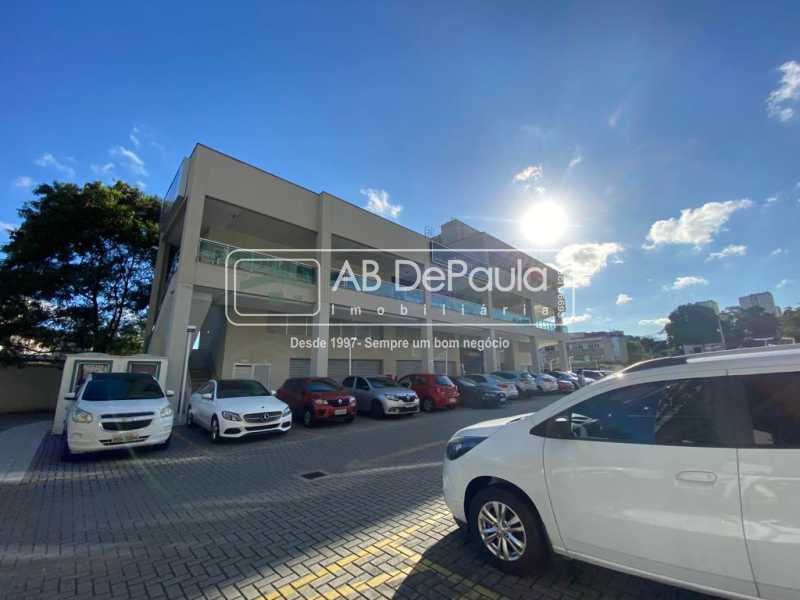VENDE OU ALUGA - MIX MALL & BUSINESS - SALA COMERCIAL COM 20 m² E LAVABO.