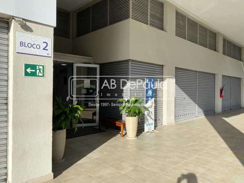 VENDE OU ALUGA - MIX MALL & BUSINESS - SALA COMERCIAL COM 20 m² E LAVABO.