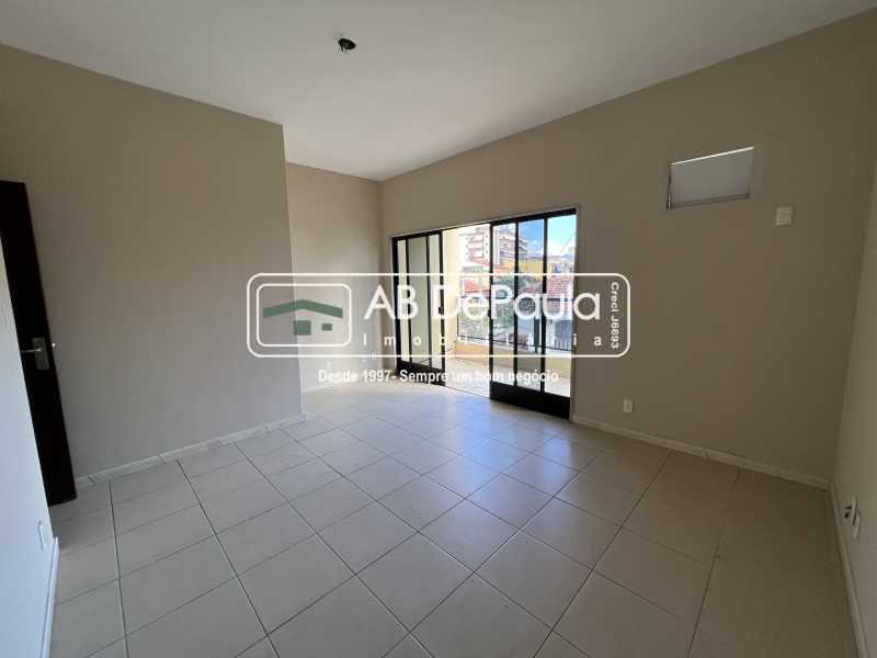 VILA VALQUEIRE - CONDOMÍNIO VALE DAS ORQUÍDEAS - Espetacular apartamento TIPO CASA