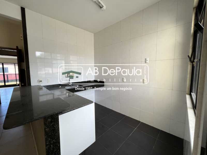 VILA VALQUEIRE - CONDOMÍNIO VALE DAS ORQUÍDEAS - Espetacular apartamento TIPO CASA