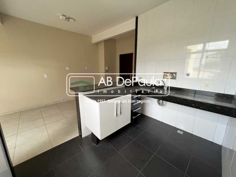 VILA VALQUEIRE - CONDOMÍNIO VALE DAS ORQUÍDEAS - Espetacular apartamento TIPO CASA