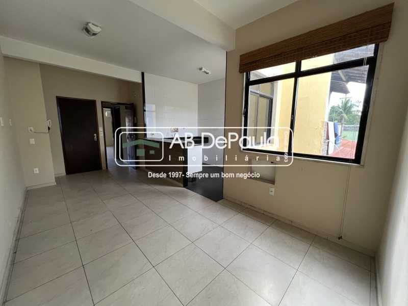 VILA VALQUEIRE - CONDOMÍNIO VALE DAS ORQUÍDEAS - Espetacular apartamento TIPO CASA