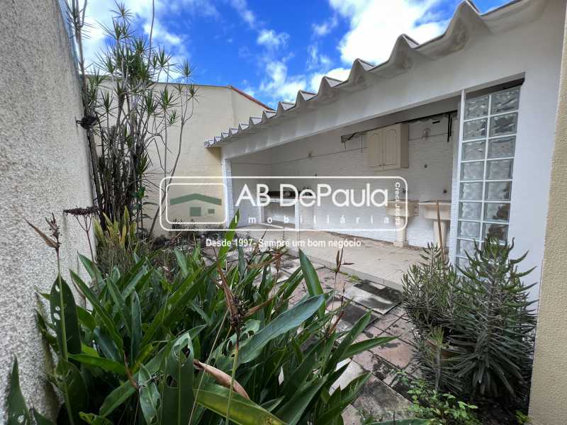 VILA VALQUEIRE - CONDOMÍNIO VALE DAS ORQUÍDEAS - Espetacular apartamento TIPO CASA