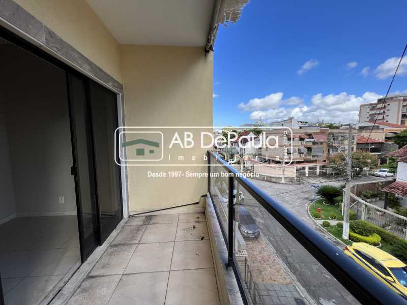 VILA VALQUEIRE - CONDOMÍNIO VALE DAS ORQUÍDEAS - Espetacular apartamento TIPO CASA