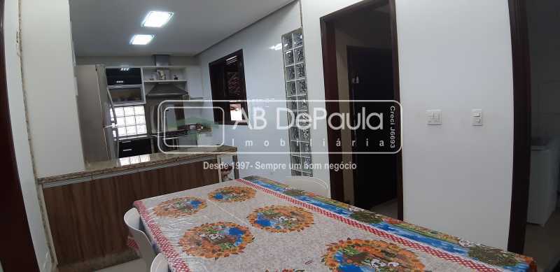JARDIM SULACAP - Mini sítio com uma magnífica casa duplex, clara e arejada, com 359m² construídos 