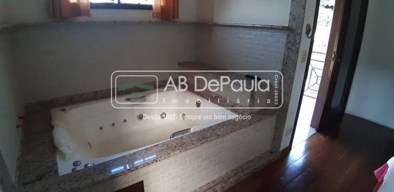 JARDIM SULACAP - Mini sítio com uma magnífica casa duplex, clara e arejada, com 359m² construídos 