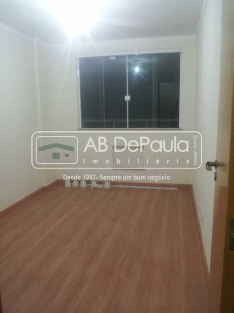 VILA VALQUEIRE - EXCELENTE e AMPLO APARTAMENTO.  3 DORMITÓRIOS Sendo 2 SUÍTES