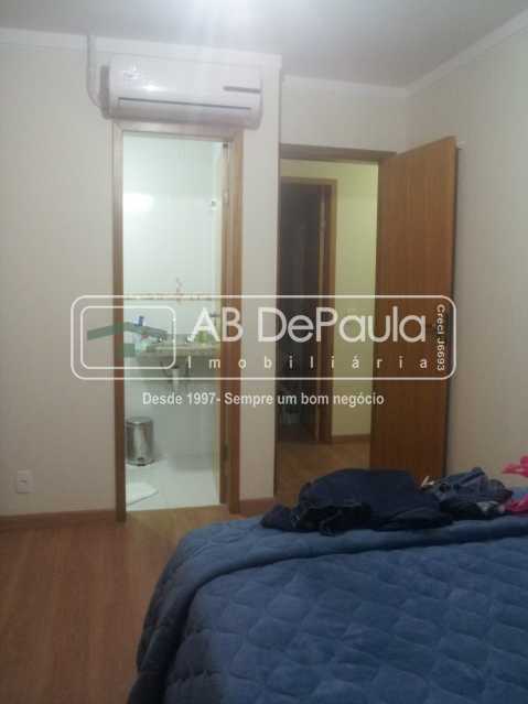 VILA VALQUEIRE - EXCELENTE e AMPLO APARTAMENTO.  3 DORMITÓRIOS Sendo 2 SUÍTES