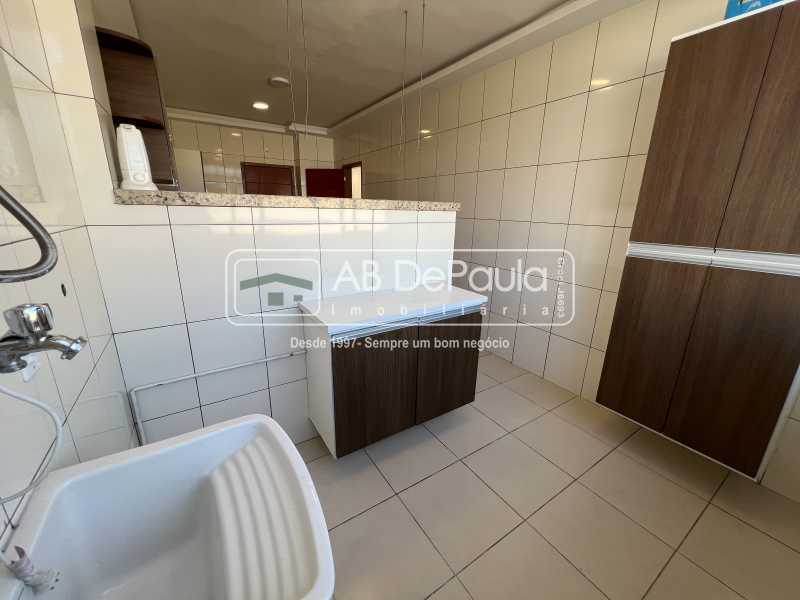 VENDE EM VILA VALQUEIRE - RUA DAS CAMÉLIAS - APARTAMENTO COM 80m²