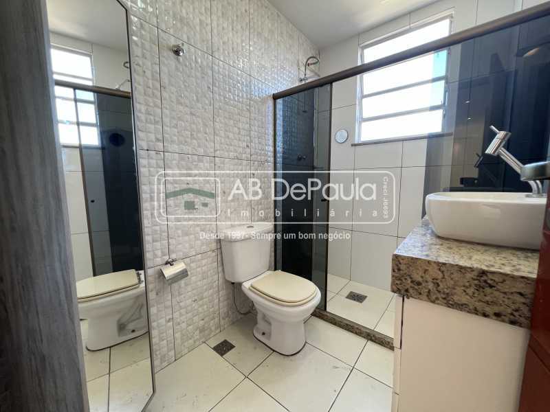 VENDE EM VILA VALQUEIRE - RUA DAS CAMÉLIAS - APARTAMENTO COM 80m²