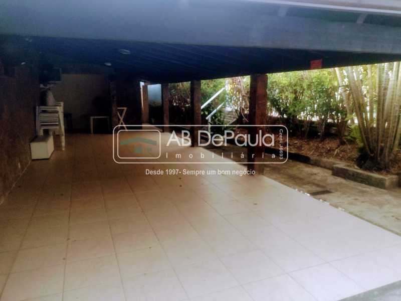 TAQUARA - ÓTIMO IMÓVEL EM CONDOMINIO FECHADO EM 3 PAVIMENTOS COM 03 DORMITÓRIOS