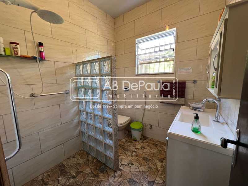 VENDE EM SULACAP - TRATA-SE DE 03 RESIDÊNCIAS NO TERRENO 