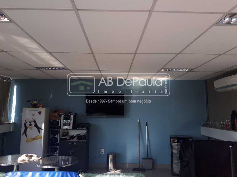 VENDE EM BANGU - APARTAMENTO COM 02 QUARTOS

