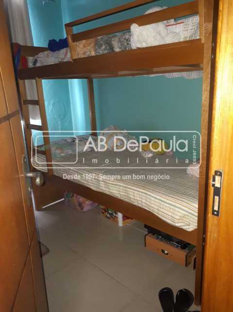 VENDE EM BANGU - APARTAMENTO COM 02 QUARTOS

