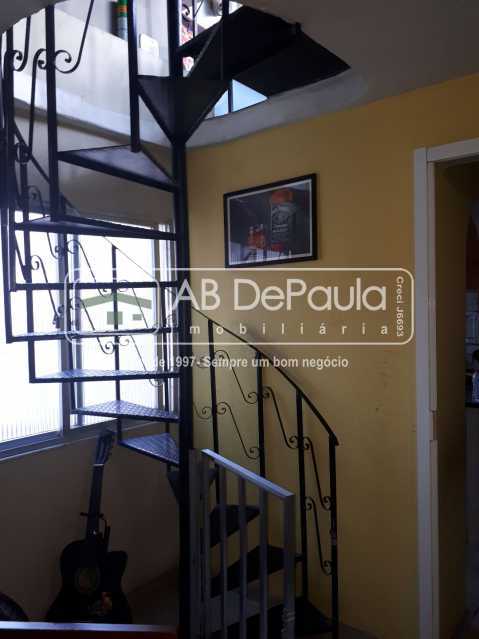 VENDE EM BANGU - APARTAMENTO COM 02 QUARTOS

