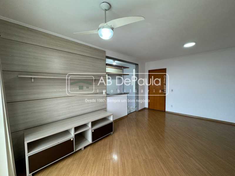 PRAÇA SECA - RUA PEDRO TELES - APARTAMENTO COM 02 QUARTOS