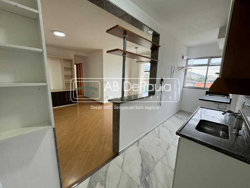 PRAÇA SECA - RUA PEDRO TELES - APARTAMENTO COM 02 QUARTOS