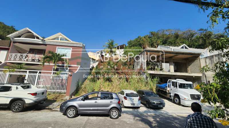 VENDE EM VILA VALQUEIRE - CONDOMÍNIO VALE DAS ACÁCIAS IMPERIAL - TERRENO COM 250m2