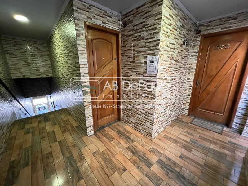 ALUGA NA AV. MARECHAL FONTENELLE - SALA COMERCIAL COM 40 m²