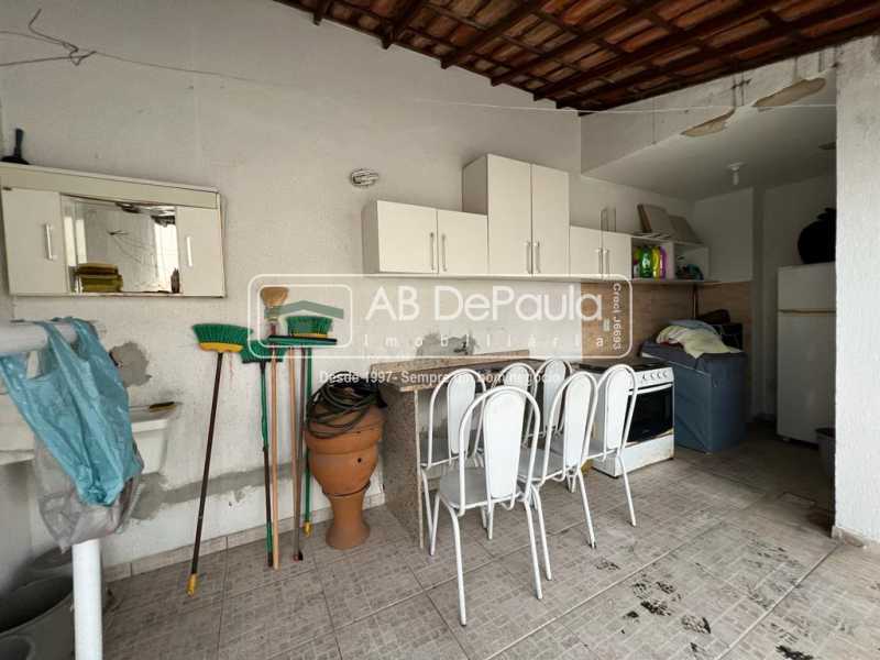 Valqueire - Ótima casa de vila fechada, juntinho à base aérea dos Afonsos: Possibilidades para aceiração de apartamento de menor valor, como parte de pagamento.