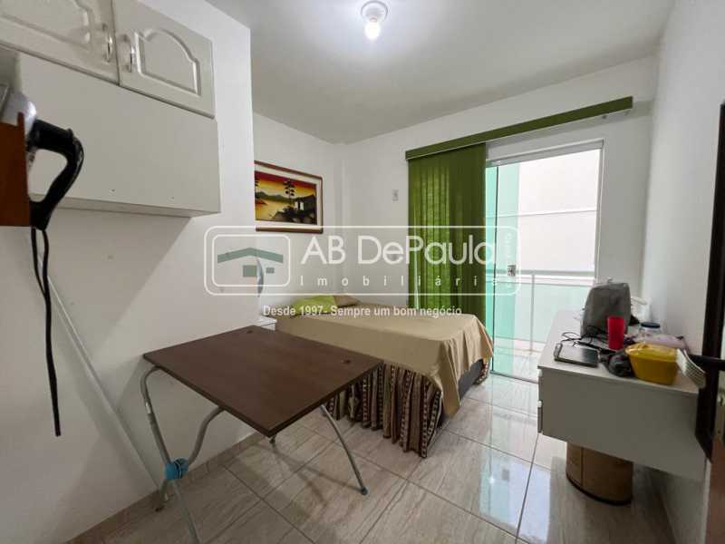 Valqueire - Ótima casa de vila fechada, juntinho à base aérea dos Afonsos: Possibilidades para aceiração de apartamento de menor valor, como parte de pagamento.