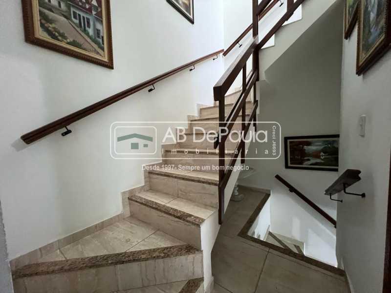 Valqueire - Ótima casa de vila fechada, juntinho à base aérea dos Afonsos: Possibilidades para aceiração de apartamento de menor valor, como parte de pagamento.