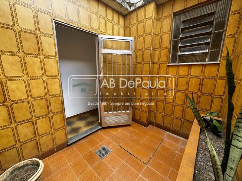 VENDE EM JARDIM SULACAP -  CASA COM AMPLO QUINTAL - E X C L U S I V I D A D E