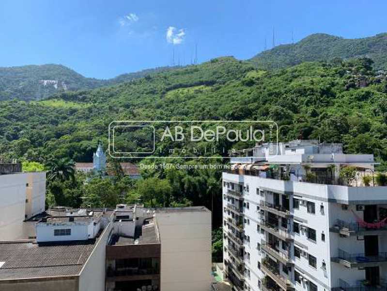 TIJUCA - Espetacular apartamento com 150m2, Todo Amplo, SOL DA MANHÃ - 4 Dormitórios (Suíte), 3 Vagas garagem na Escritura.