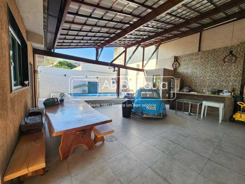 Casa à Venda Vila Valqueire - 3 Quartos - Área Gourmet - Piscina