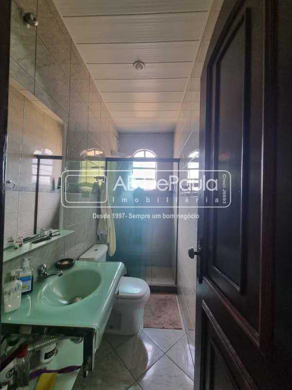 Linda Casa à Venda - 4 Quartos - 3 Vagas - (com RGI)