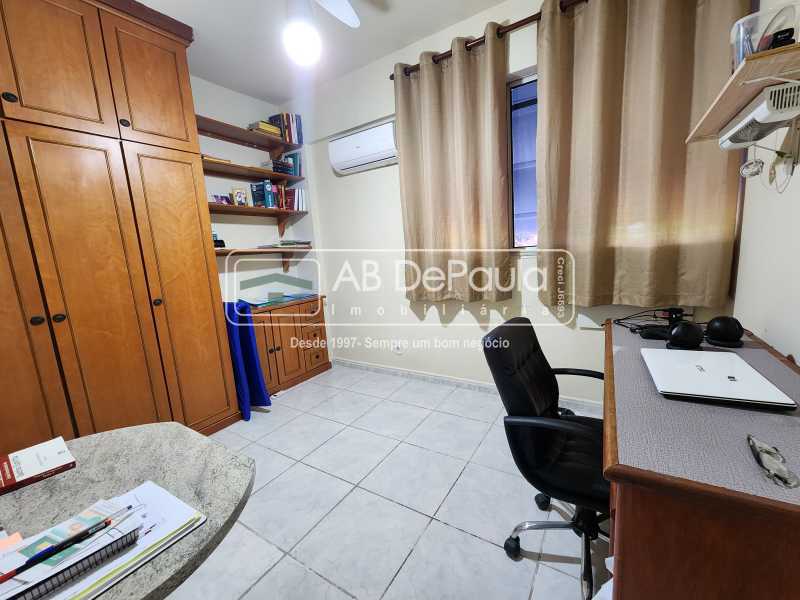 JARDIM SULACAP - Ótimo Apto. de frente, Vista Livre e Indevassável, 2 Qtos e 2 Banheiros