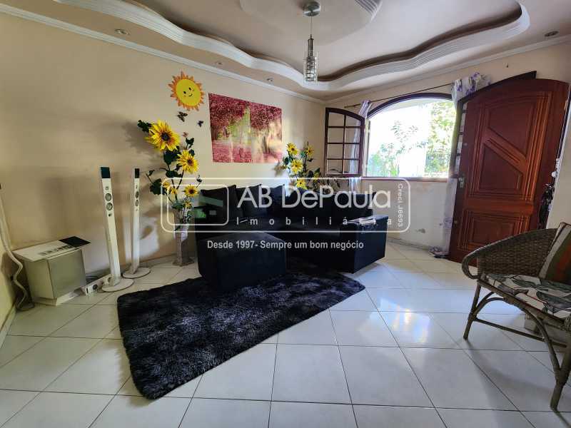 VILA VALQUEIRE - Excelente oportunidade de moradia. 03 amplos dormitórios (1 Suíte e Ampla varanda)