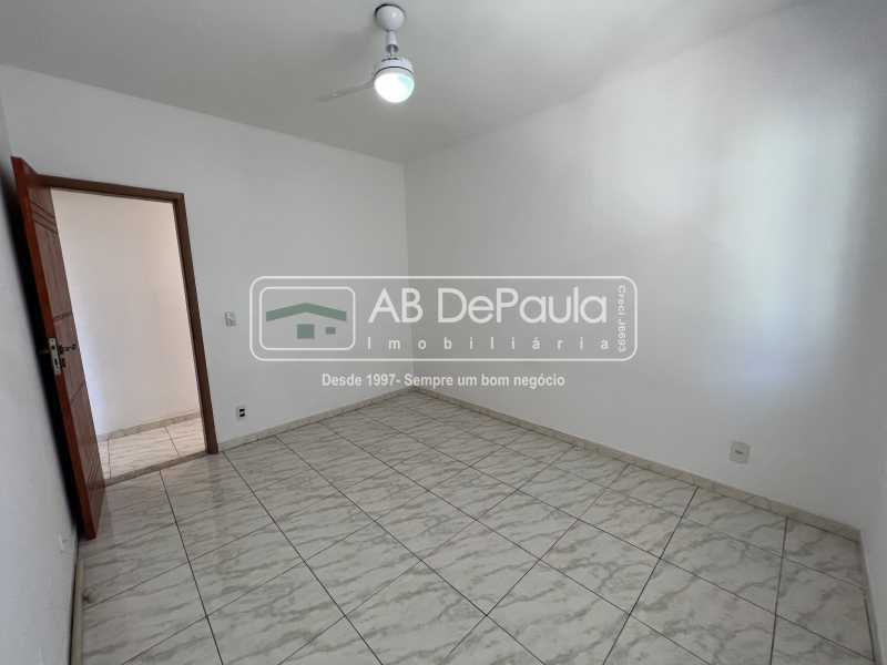VENDE EM VILA VALQUEIRE - RUA DAS CAMÉLIAS - APARTAMENTO NO TERCEIRO ANDAR