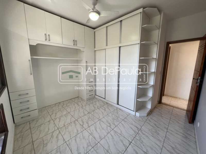 VENDE EM VILA VALQUEIRE - RUA DAS CAMÉLIAS - APARTAMENTO NO TERCEIRO ANDAR
