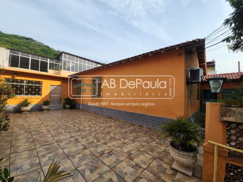 JARDIM SULACAP - ÓTIMA CASA LINEAR COM 06 DORMITÓRIOS E AMPLO TERRENO COM 416,00m2