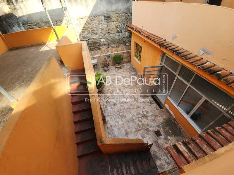 JARDIM SULACAP - ÓTIMA CASA LINEAR COM 06 DORMITÓRIOS E AMPLO TERRENO COM 416,00m2