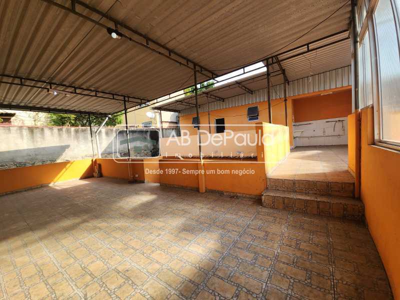 JARDIM SULACAP - ÓTIMA CASA LINEAR COM 06 DORMITÓRIOS E AMPLO TERRENO COM 416,00m2