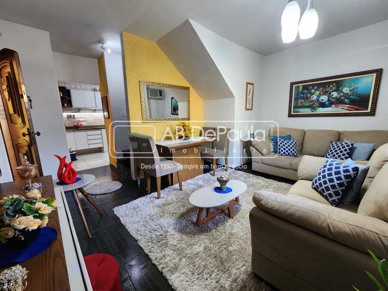 JARDIM SULACAP - Excelente residência, CLARA e AREJADA. São 03 Amplos Dormitórios (01 Suíte, Closet) 