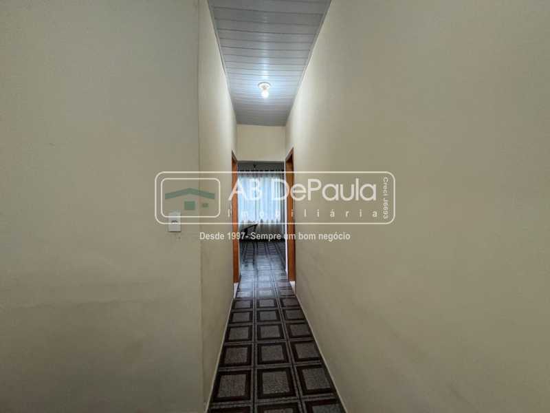 VENDE EM MAGALHÃES BASTOS - CASA LINEAR COM 02 QUARTOS