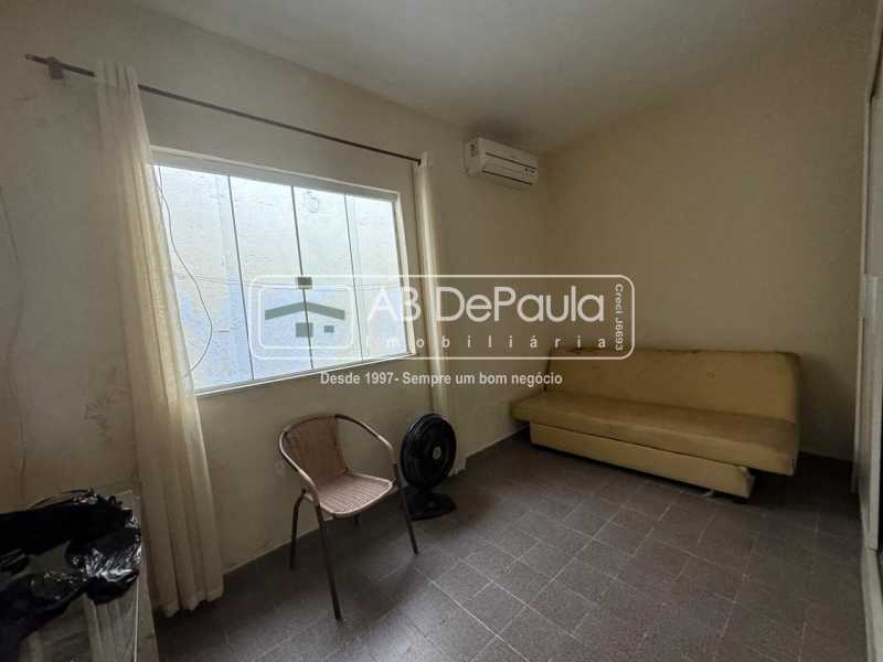 VENDE EM MAGALHÃES BASTOS - CASA LINEAR COM 02 QUARTOS