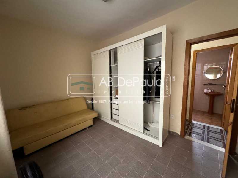 VENDE EM MAGALHÃES BASTOS - CASA LINEAR COM 02 QUARTOS