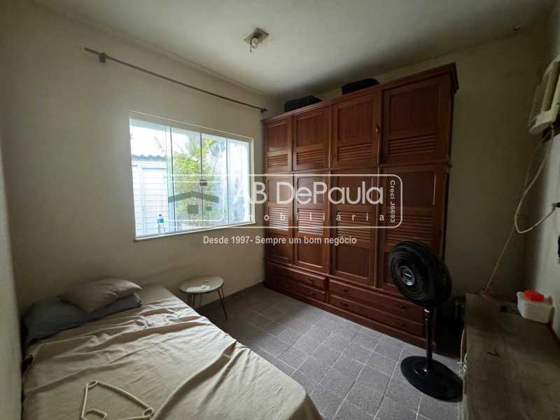 VENDE EM MAGALHÃES BASTOS - CASA LINEAR COM 02 QUARTOS