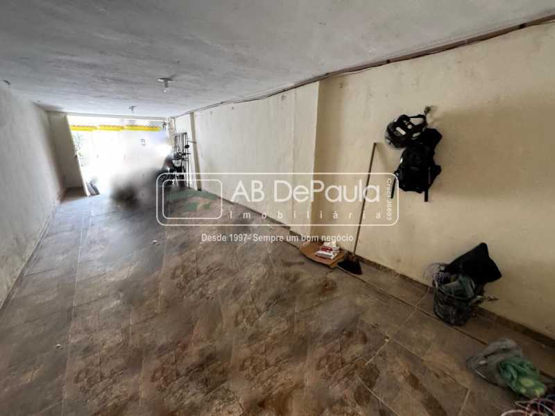 ALUGA EM REALENGO - R. LOTUS, 45 - CASA COM 01 QUARTO E 02 VAGAS DE GARAGEM