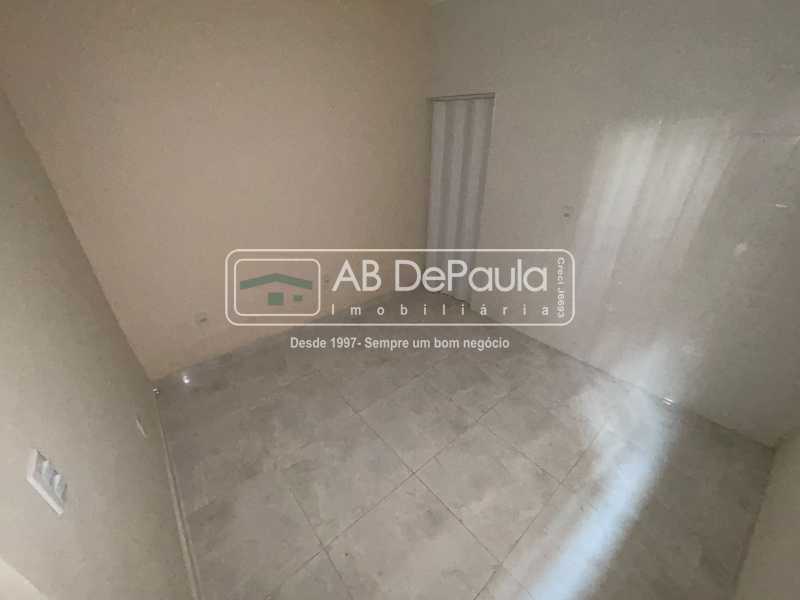 ALUGA EM REALENGO - R. LOTUS, 45 - CASA COM 01 QUARTO E 02 VAGAS DE GARAGEM
