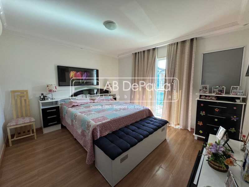 VENDE EM SULACAP - R. EUZÉBIO DE ALMEIDA - CASA TRIPLEX