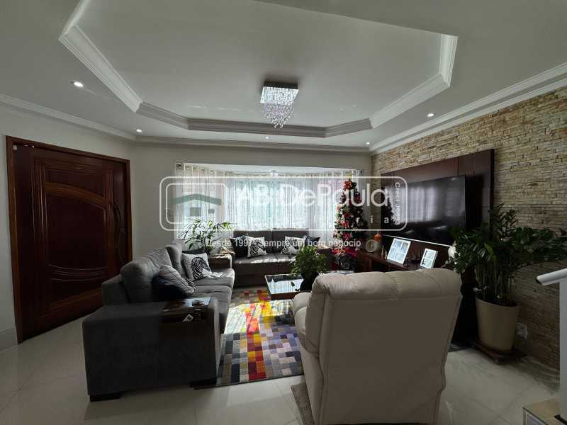 VENDE EM SULACAP - R. EUZÉBIO DE ALMEIDA - CASA TRIPLEX