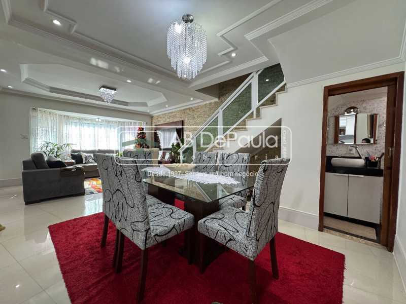 VENDE EM SULACAP - R. EUZÉBIO DE ALMEIDA - CASA TRIPLEX