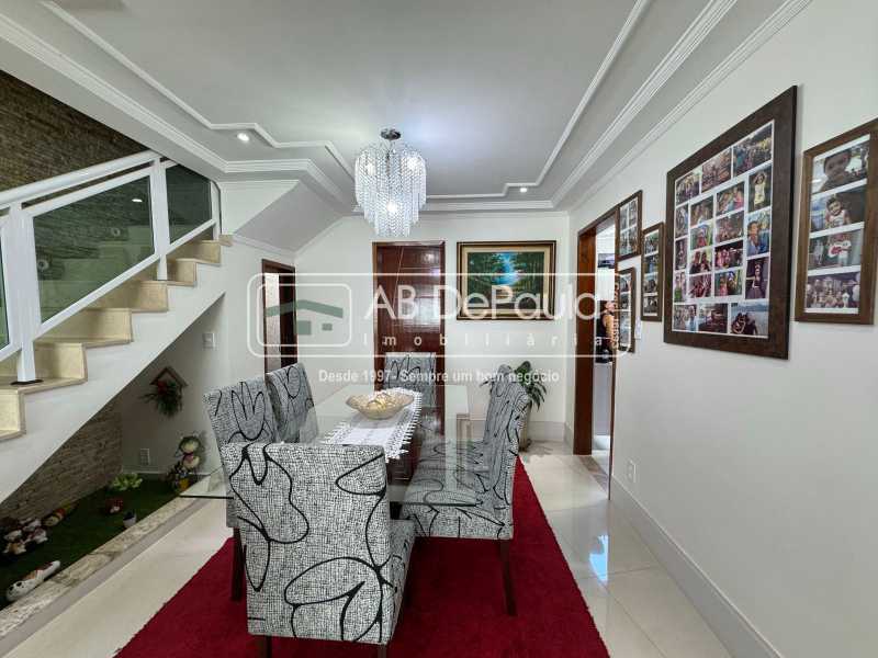VENDE EM SULACAP - R. EUZÉBIO DE ALMEIDA - CASA TRIPLEX